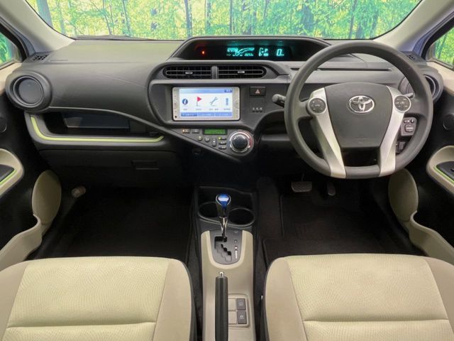 TOYOTA AQUA 2012