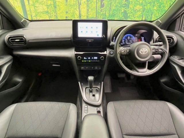 TOYOTA YARIS CROSS 2025