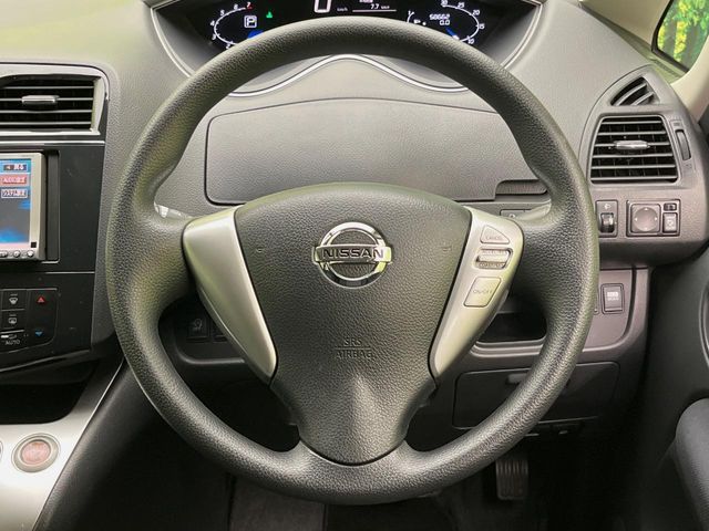 NISSAN SERENA  S-HYBRID 2013