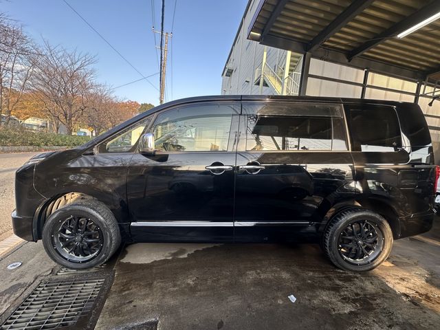 MITSUBISHI DELICA D:5 4WD 2019