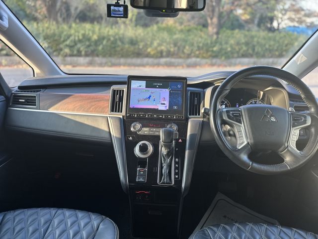 MITSUBISHI DELICA D:5 4WD 2019