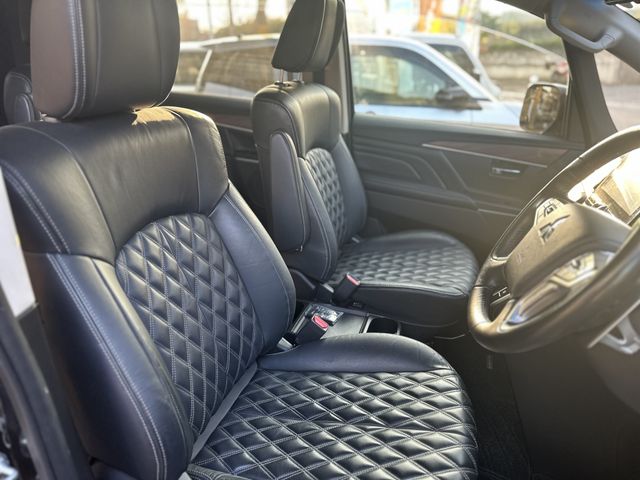 MITSUBISHI DELICA D:5 4WD 2019