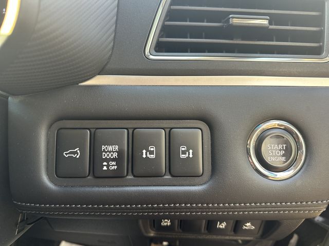 MITSUBISHI DELICA D:5 4WD 2019