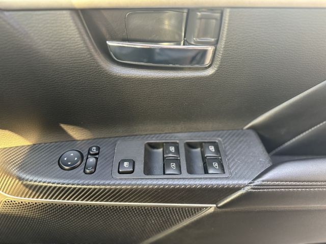 MITSUBISHI DELICA D:5 4WD 2019