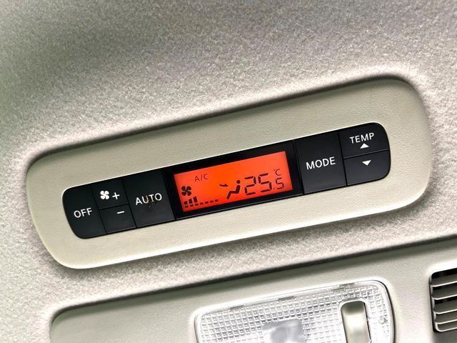 NISSAN SERENA  S-HYBRID 2013