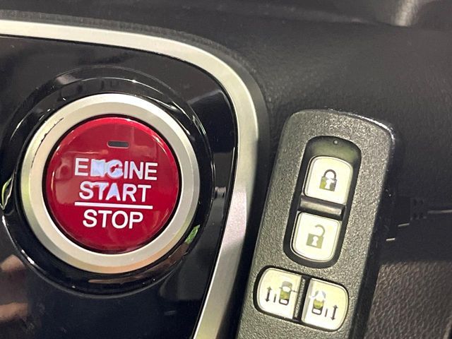 HONDA N BOX CUSTOM 2016