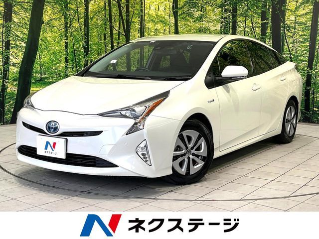 TOYOTA PRIUS 2016