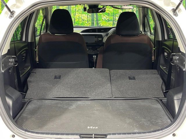 TOYOTA VITZ  4WD 2017