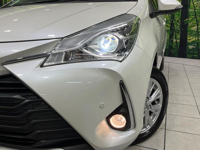 TOYOTA VITZ  4WD 2017