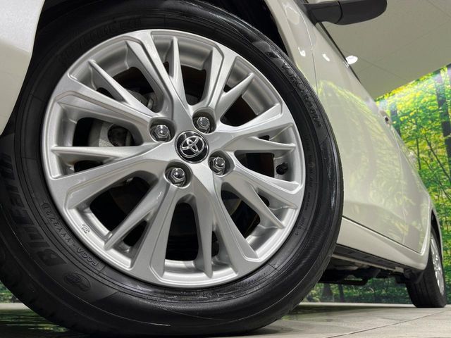 TOYOTA VITZ  4WD 2017