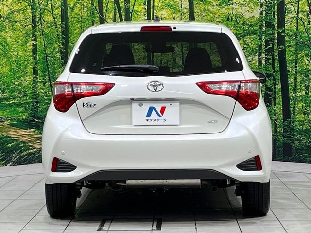 TOYOTA VITZ  4WD 2017