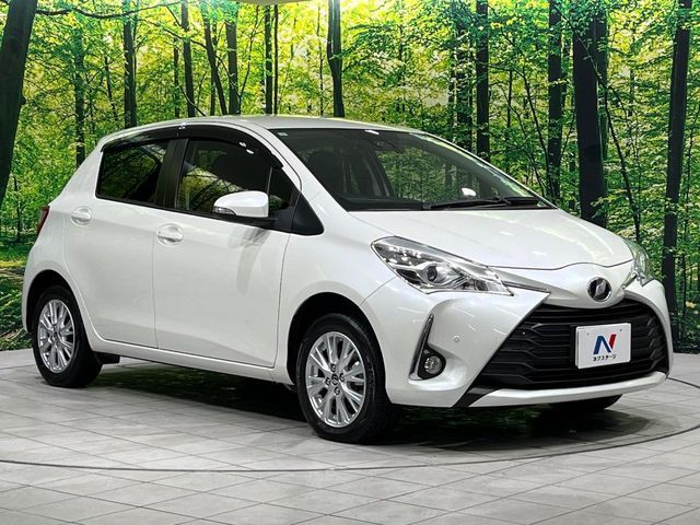 TOYOTA VITZ  4WD 2017