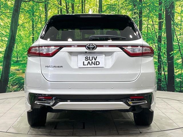 TOYOTA HARRIER 2WD 2019