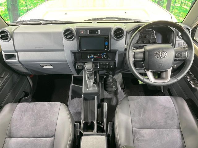 TOYOTA LANDCRUISER 70 2024