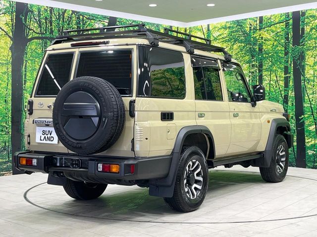 TOYOTA LANDCRUISER 70 2024