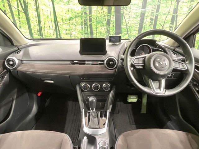 MAZDA DEMIO 4WD 2019