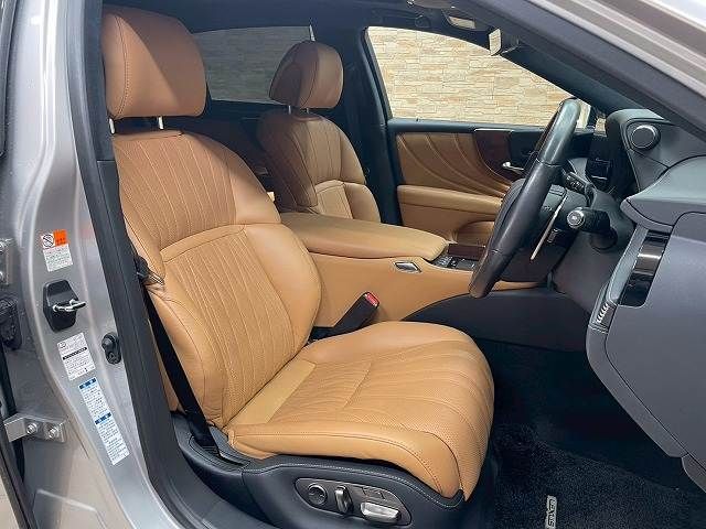 TOYOTA LEXUS LS500h 4WD 2021