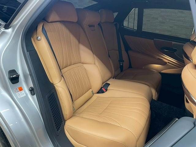 TOYOTA LEXUS LS500h 4WD 2021