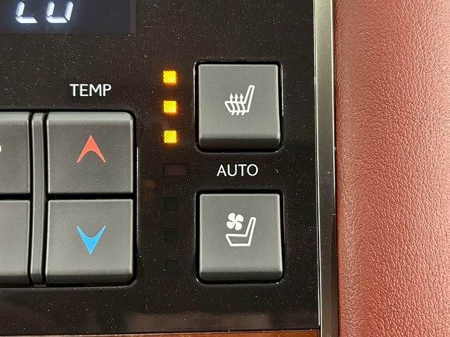 TOYOTA LEXUS LX570 AWD 2016