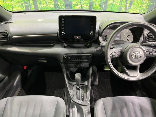 TOYOTA YARIS HYBRID 2021