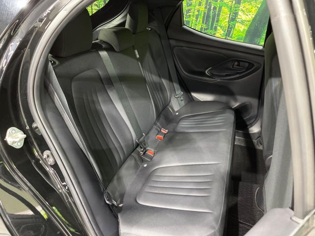 TOYOTA YARIS HYBRID 2021