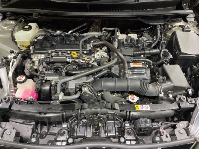 TOYOTA YARIS HYBRID 2021