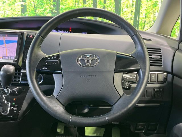 TOYOTA ESTIMA  4WD 2014