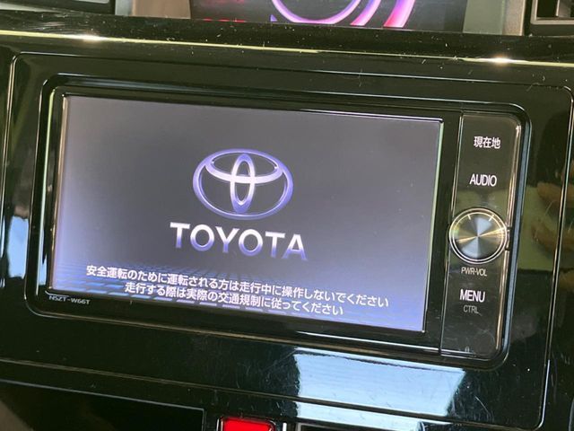 TOYOTA ROOMY 2017