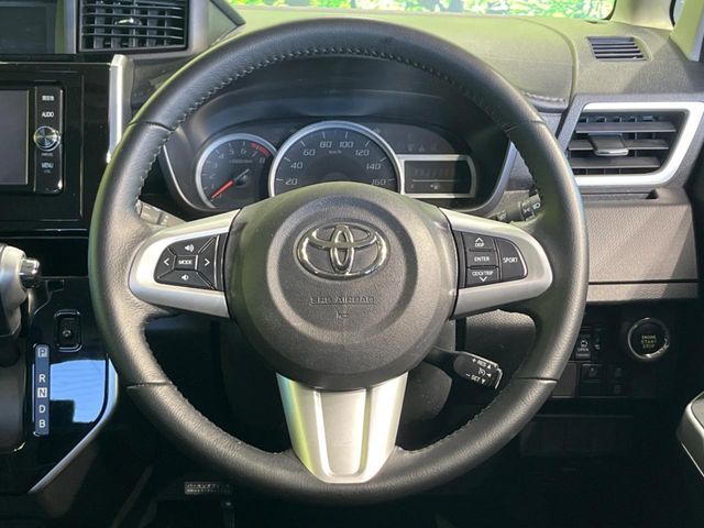 TOYOTA ROOMY 2017