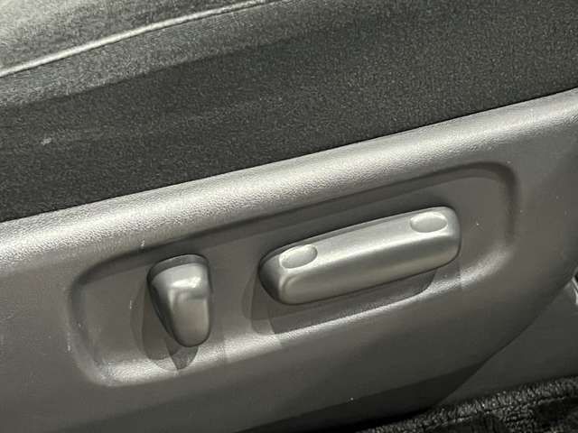 TOYOTA ESTIMA HYBRID 4WD 2012