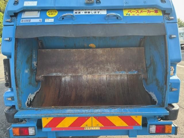 MITSUBISHI FUSOU FIGHTER 2016