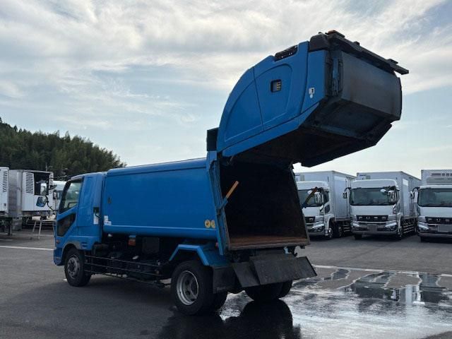 MITSUBISHI FUSOU FIGHTER 2016