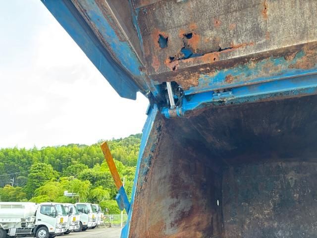 MITSUBISHI FUSOU FIGHTER 2016