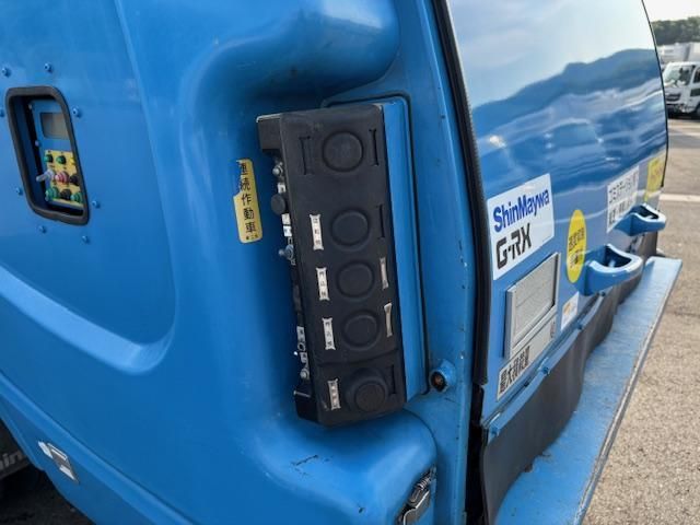 MITSUBISHI FUSOU FIGHTER 2016