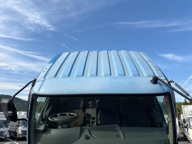 MITSUBISHI FUSOU FIGHTER 2016