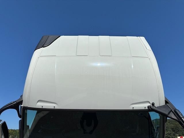 MITSUBISHI FUSOU SUPER GREAT 2025