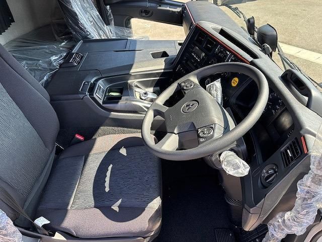 MITSUBISHI FUSOU SUPER GREAT 2025