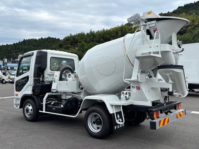 MITSUBISHI FUSOU FIGHTER 2025