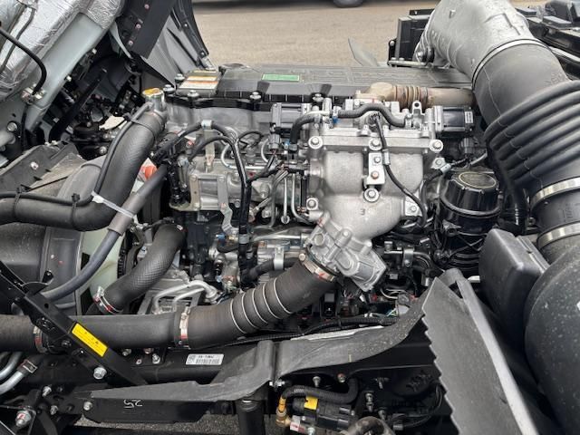 MITSUBISHI FUSOU FIGHTER 2025