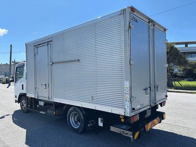 ISUZU ELF 2018