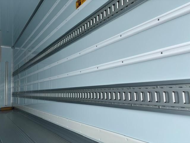 MITSUBISHI FUSOU FIGHTER 2025