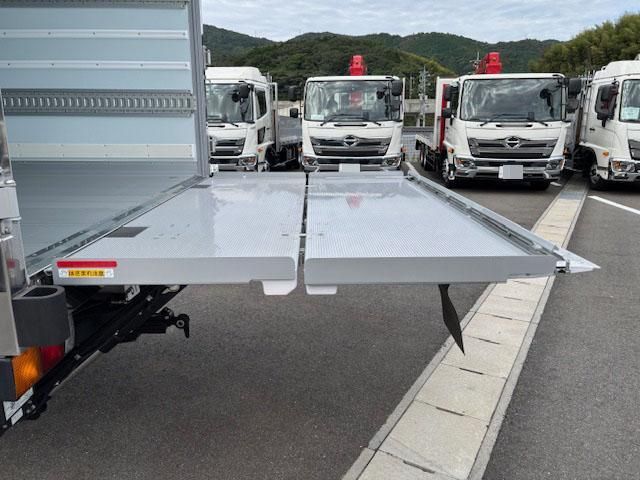 MITSUBISHI FUSOU FIGHTER 2025