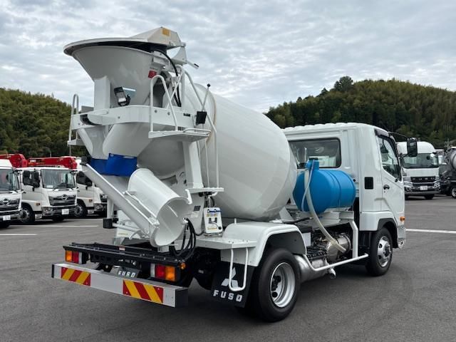 MITSUBISHI FUSOU FIGHTER 2025