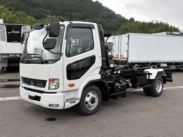 MITSUBISHI FUSOU FIGHTER 2024