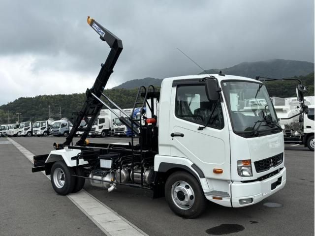 MITSUBISHI FUSOU FIGHTER 2024