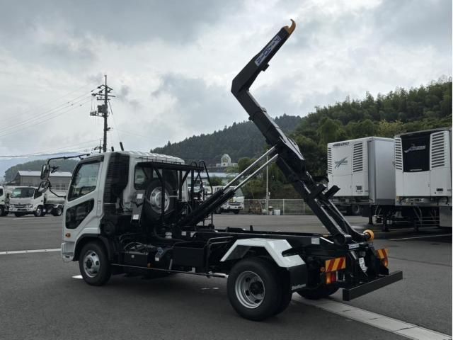 MITSUBISHI FUSOU FIGHTER 2024