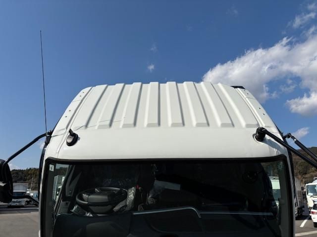 MITSUBISHI FUSOU FIGHTER 2024