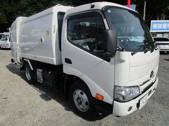 HINO DUTRO 2025