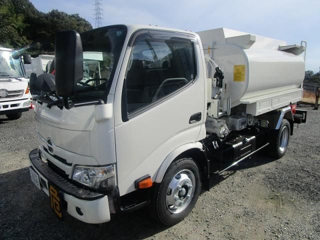 HINO DUTRO 2025