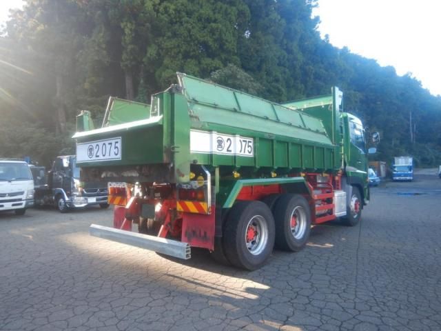 NISSAN DIESEL Quon 2014